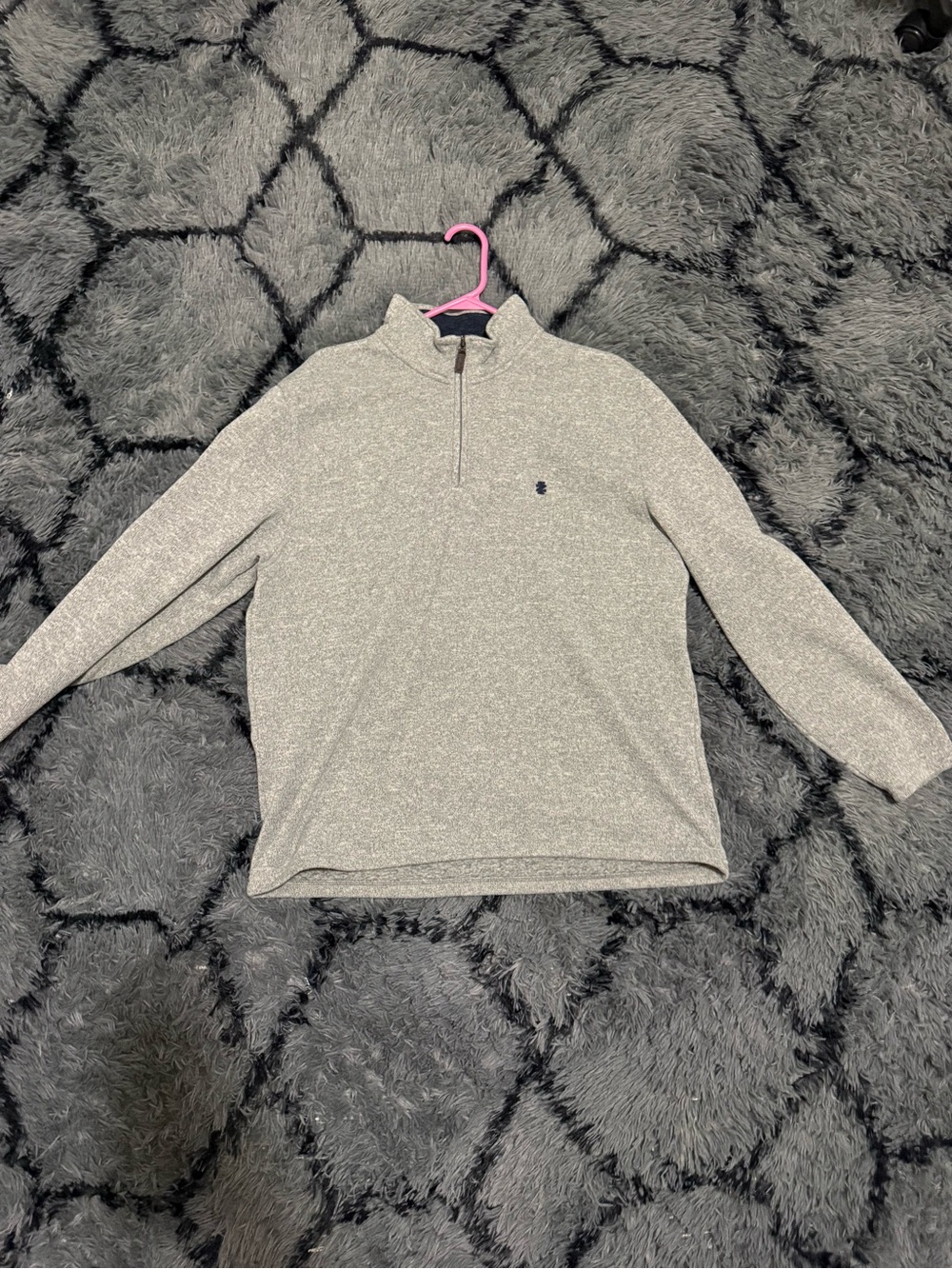 Izod Men's Light Gray Half-Zip Pullover Sweater
